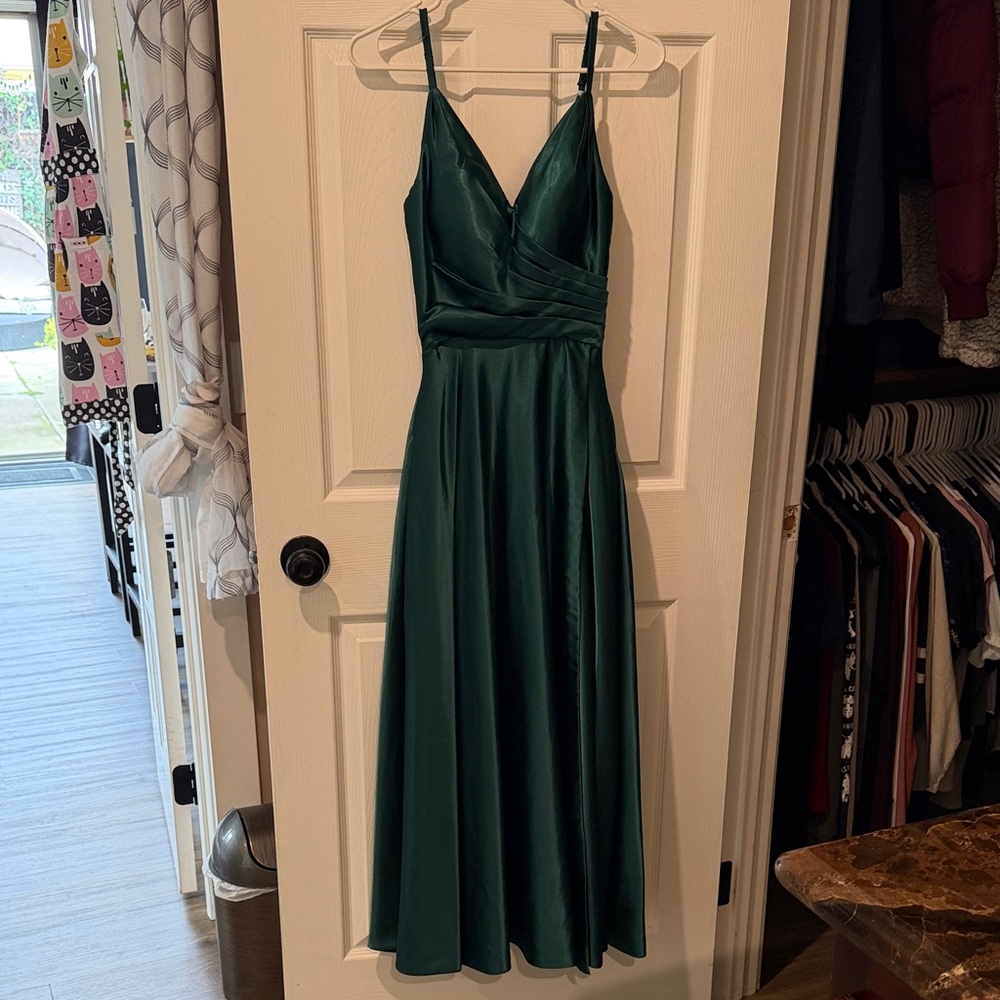 Elegant Green Wedding Dress